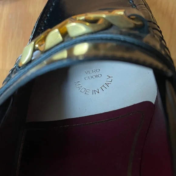 V CHAIN LOGO VALENTINO LOAFERS WORN TWICE